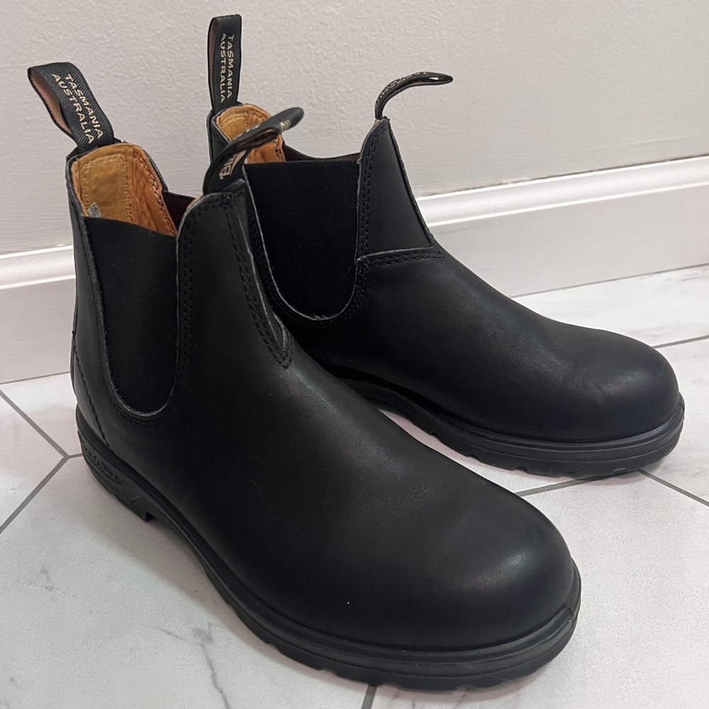 Blundstone 558 Black Chelsea Boot Size 9.5 Women's